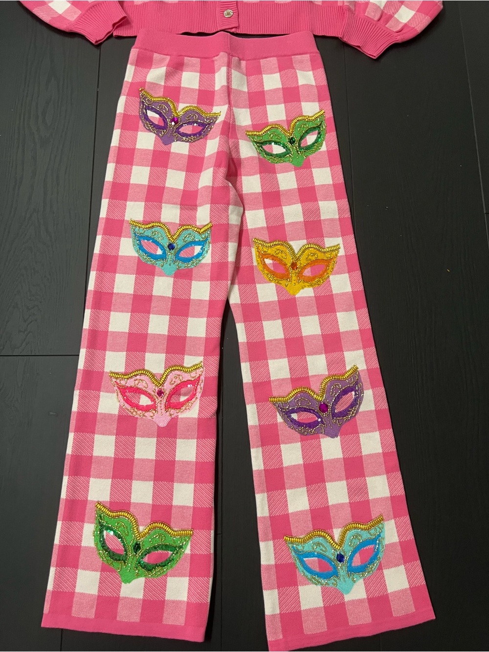 QOS | Masquerade Set. - Picture 3 of 7